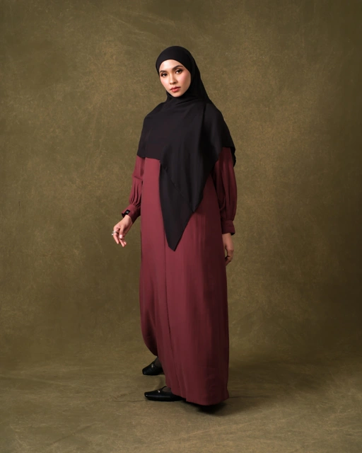Image of Fajraa Basic Dress - Russet