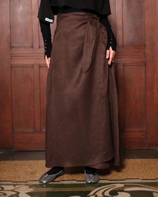 Image of Suri Linen Skirt x Jalma - Woodhaven