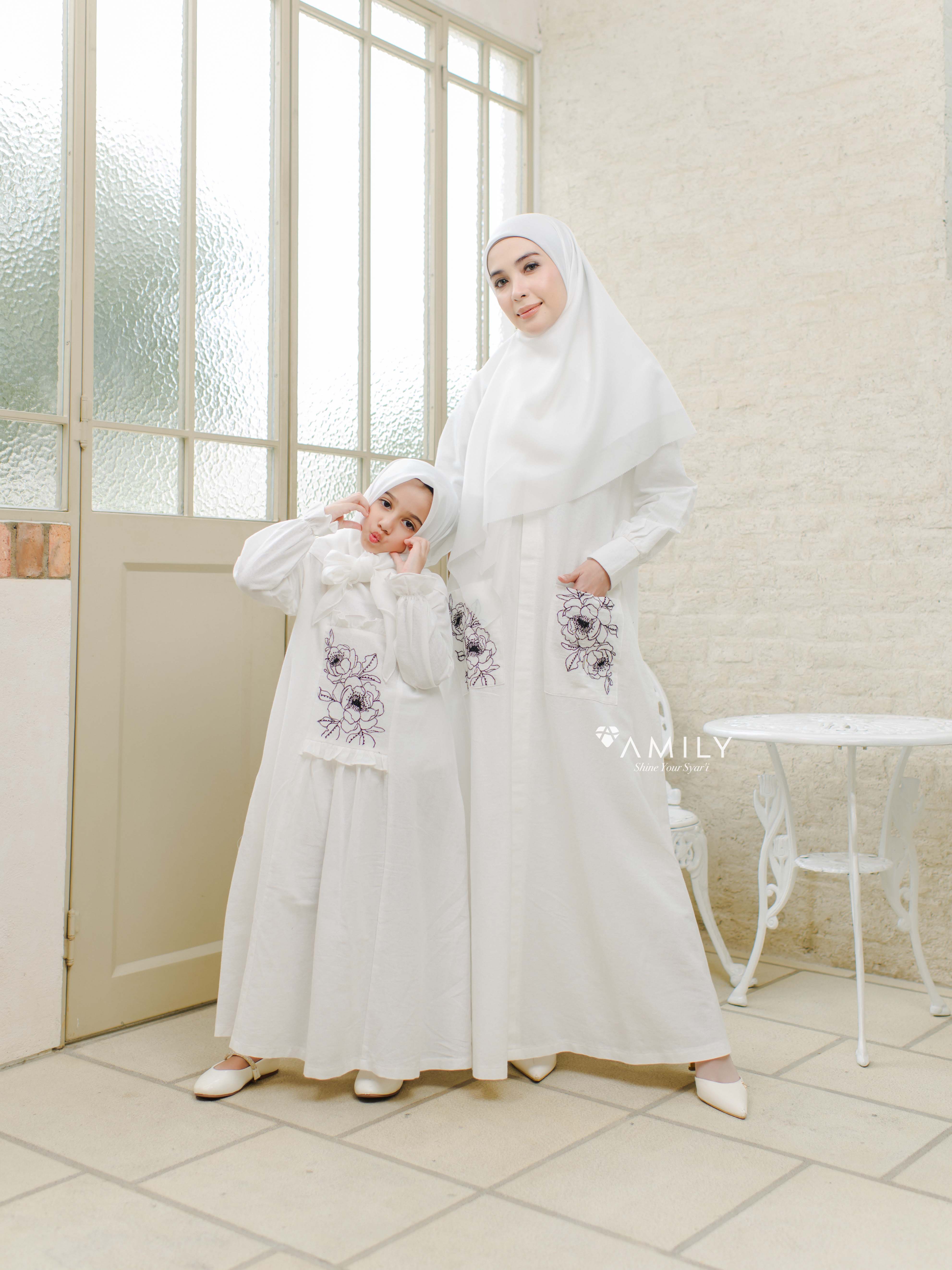 AMILY - Bersahaja Series Broken White