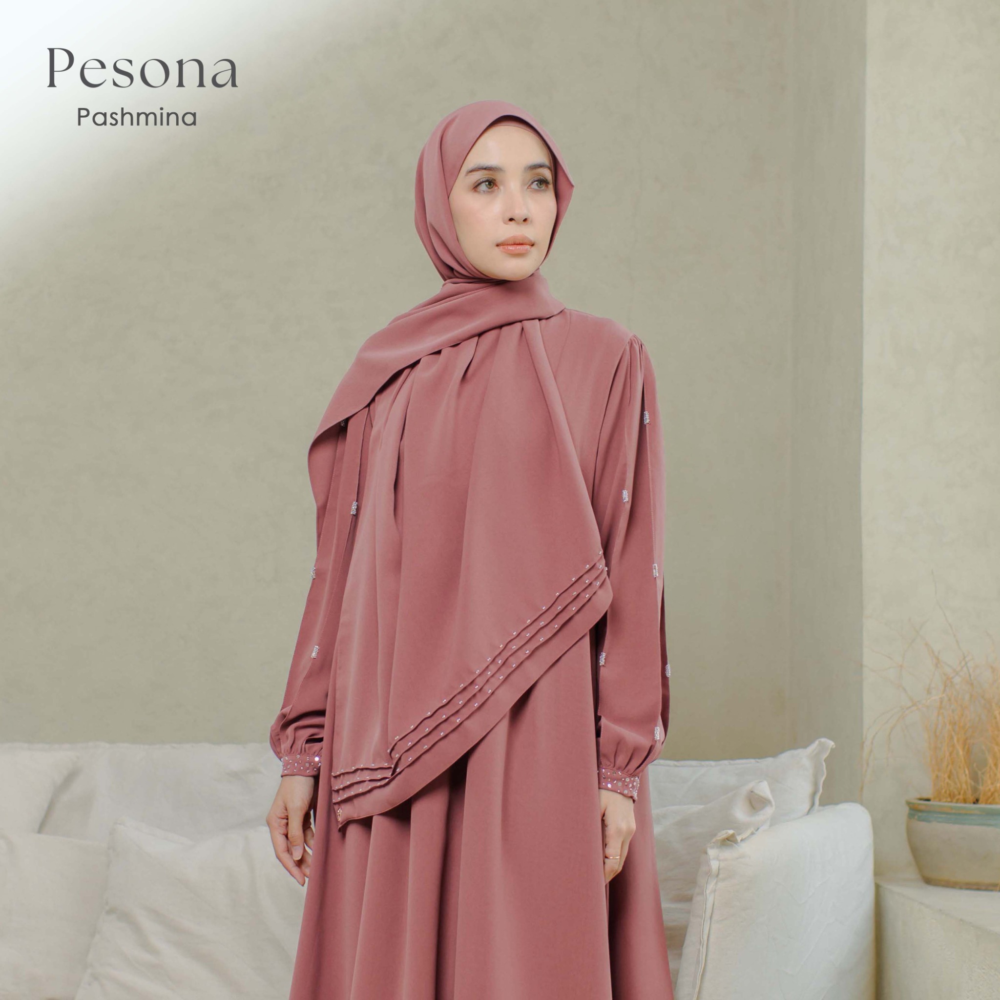 AMILY -  Pesona Pashmina Dewasa