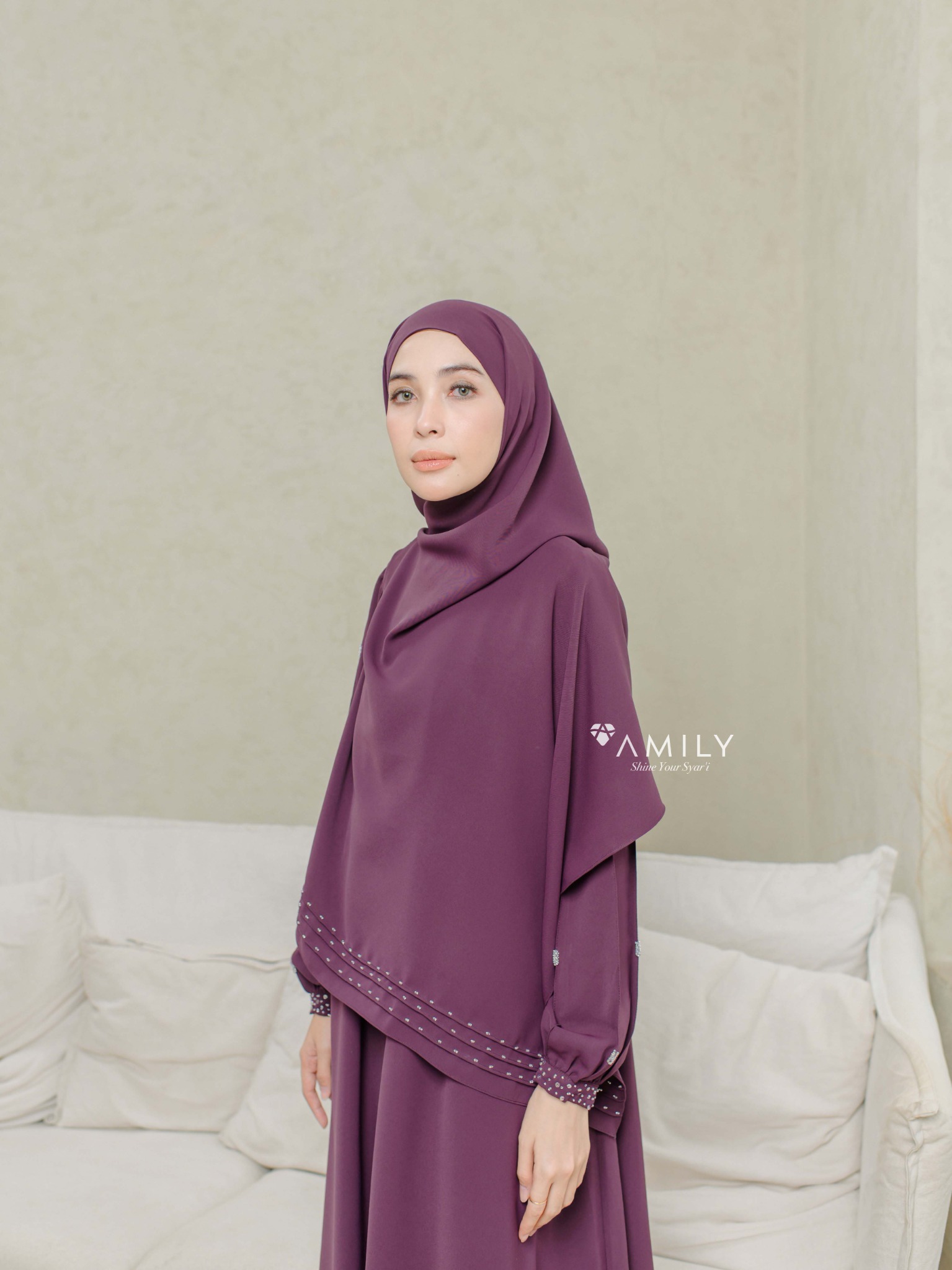 AMILY -  Pesona Pashmina Dewasa