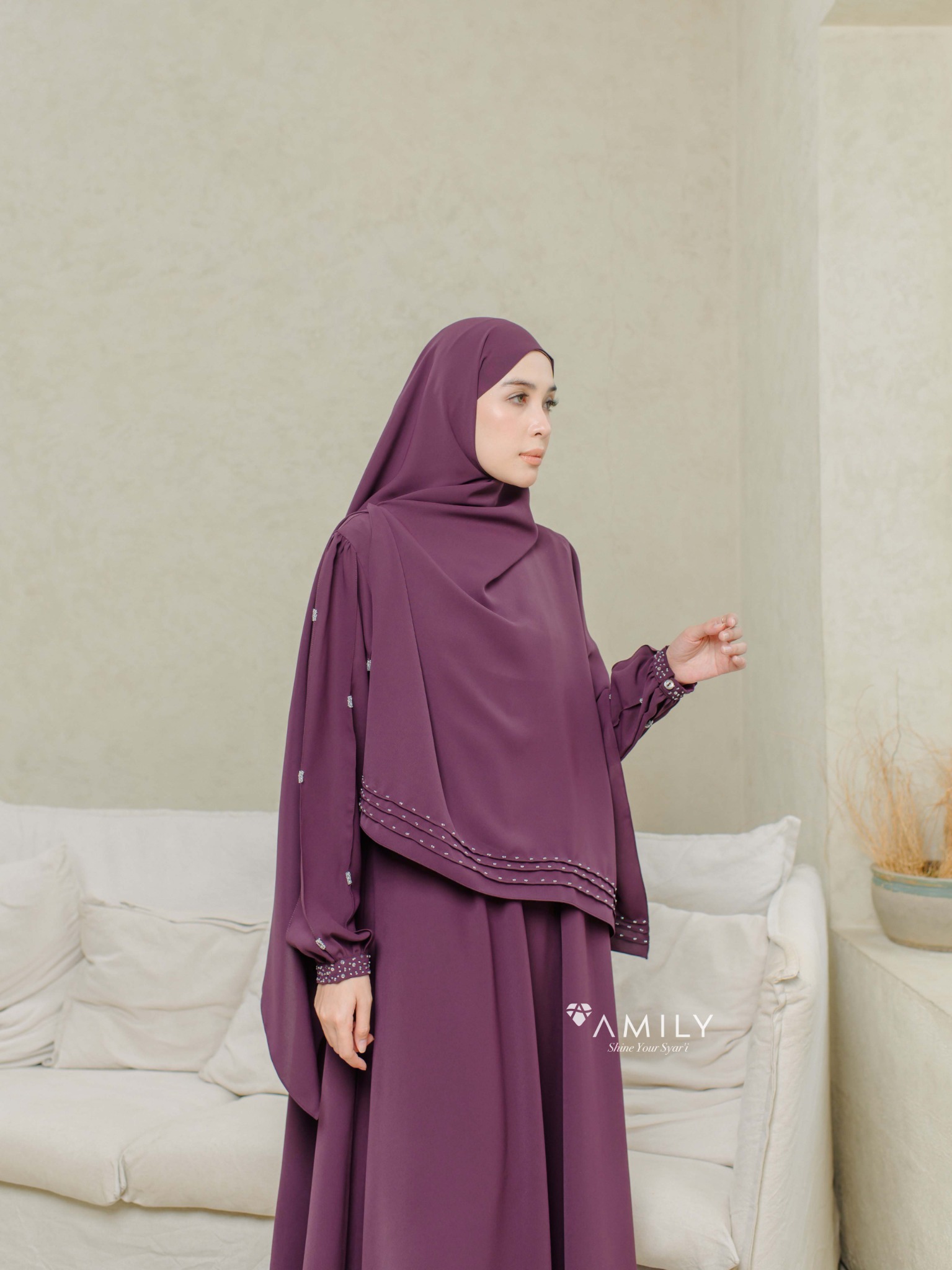 AMILY -  Pesona Pashmina Dewasa