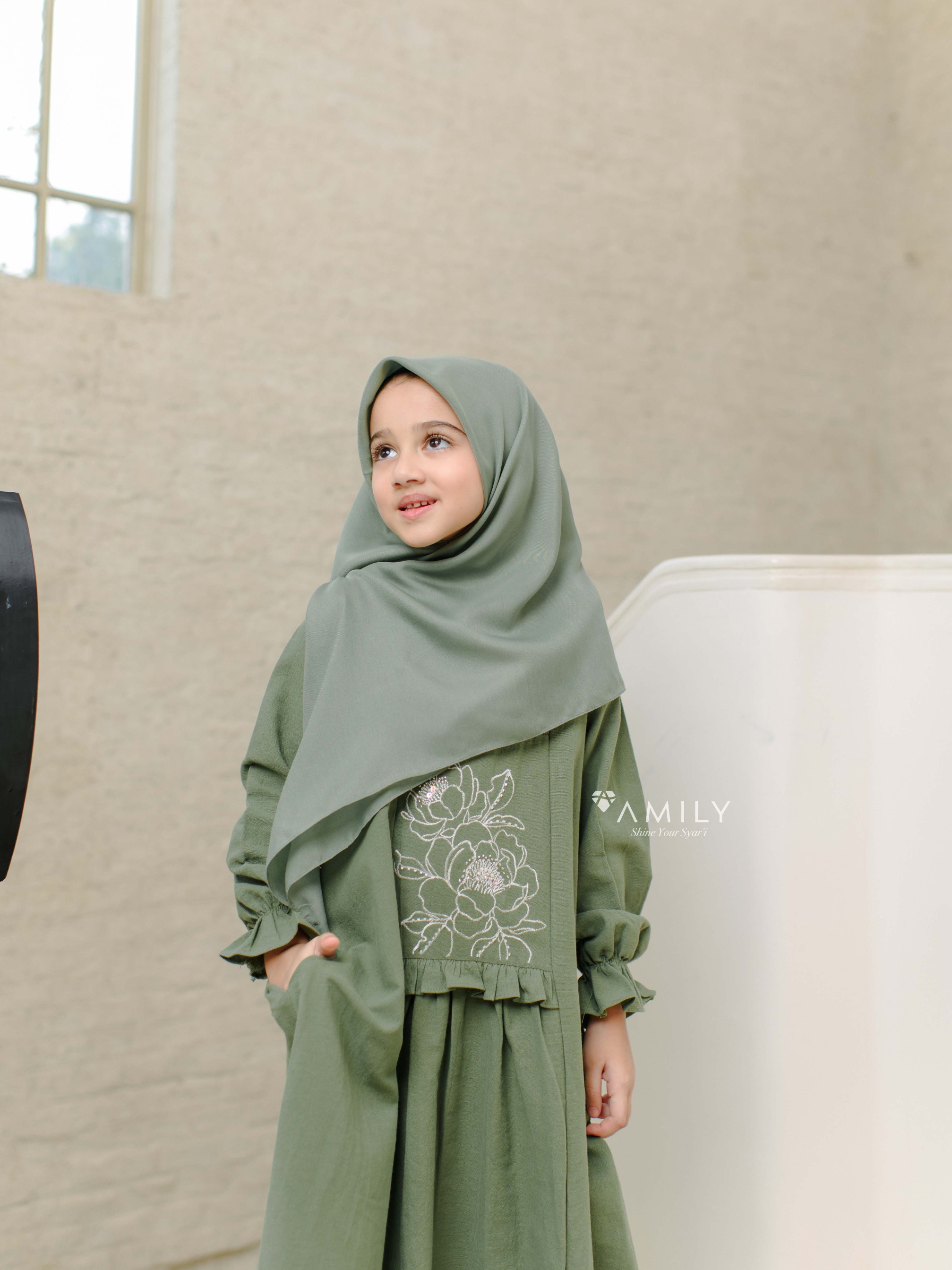 AMILY - Bersahaja Hijab Anak