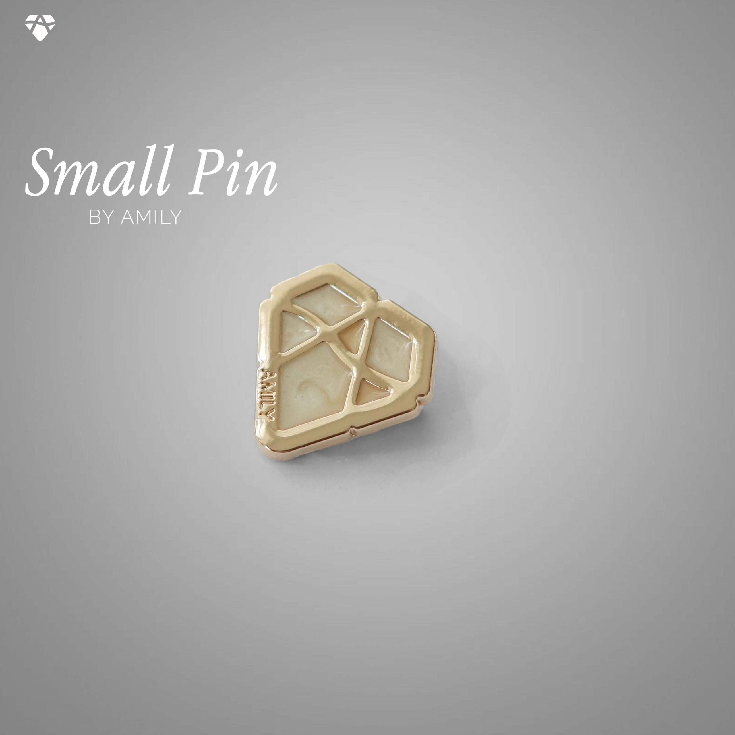 AMILY - Small Pin Brooch Mini Premium