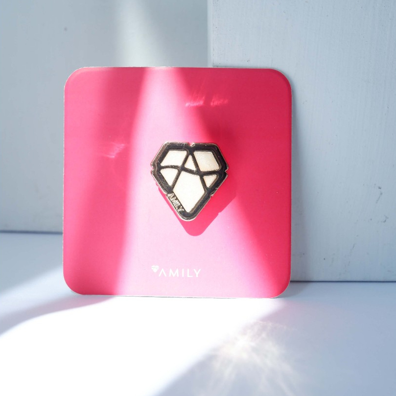 AMILY - Small Pin Brooch Mini Premium