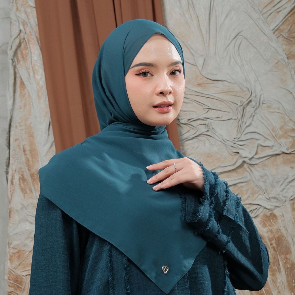 AMILY - Pashmina Basic Dewasa Material Ceruty Polos Premium