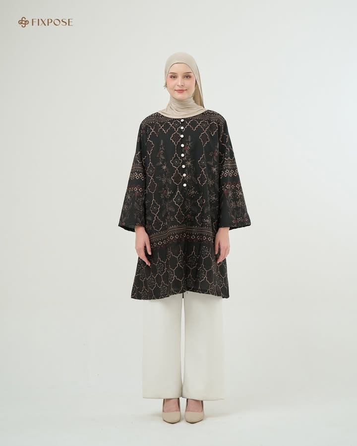 Thaya Tunic