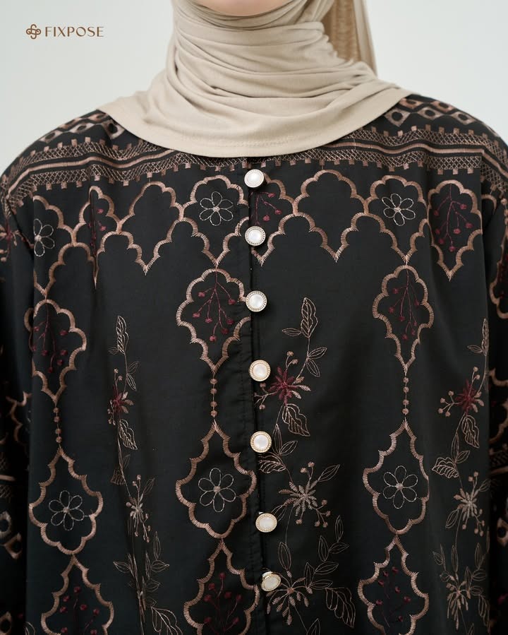 Thaya Tunic