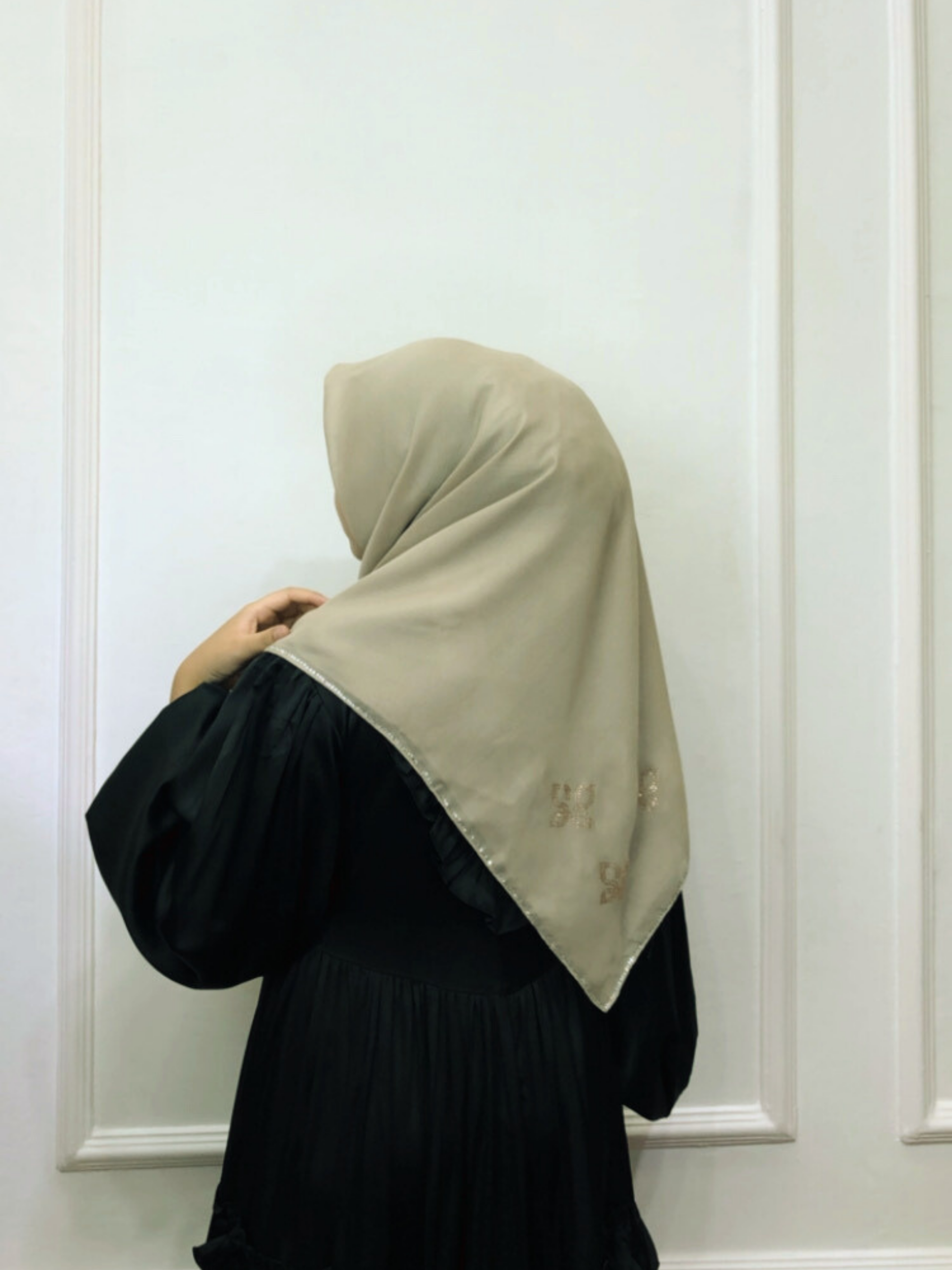 Hijab Square - Amorra Series 01 - Pale Green