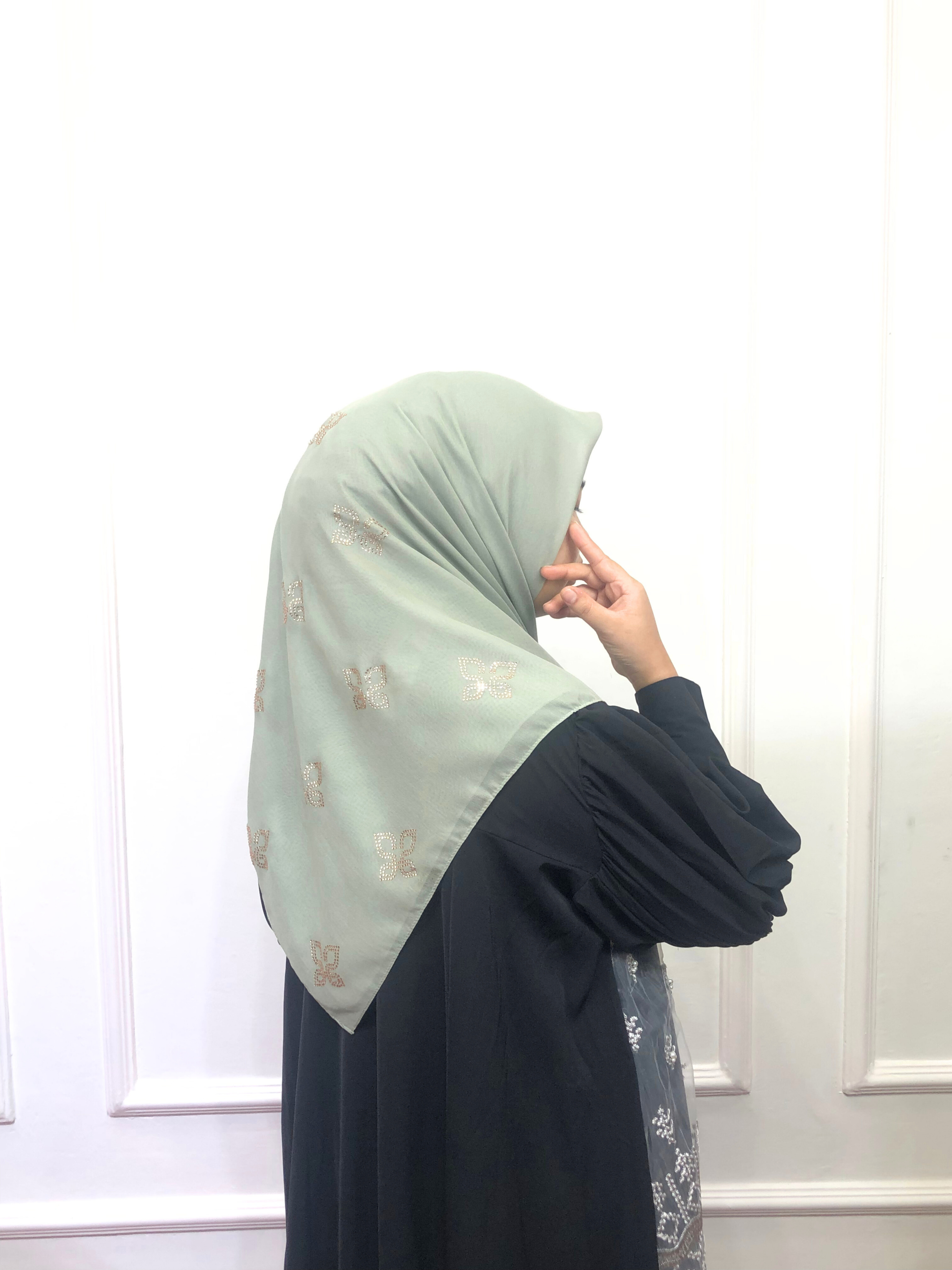 Hijab Square - Amorra Series 02 - Sage Green