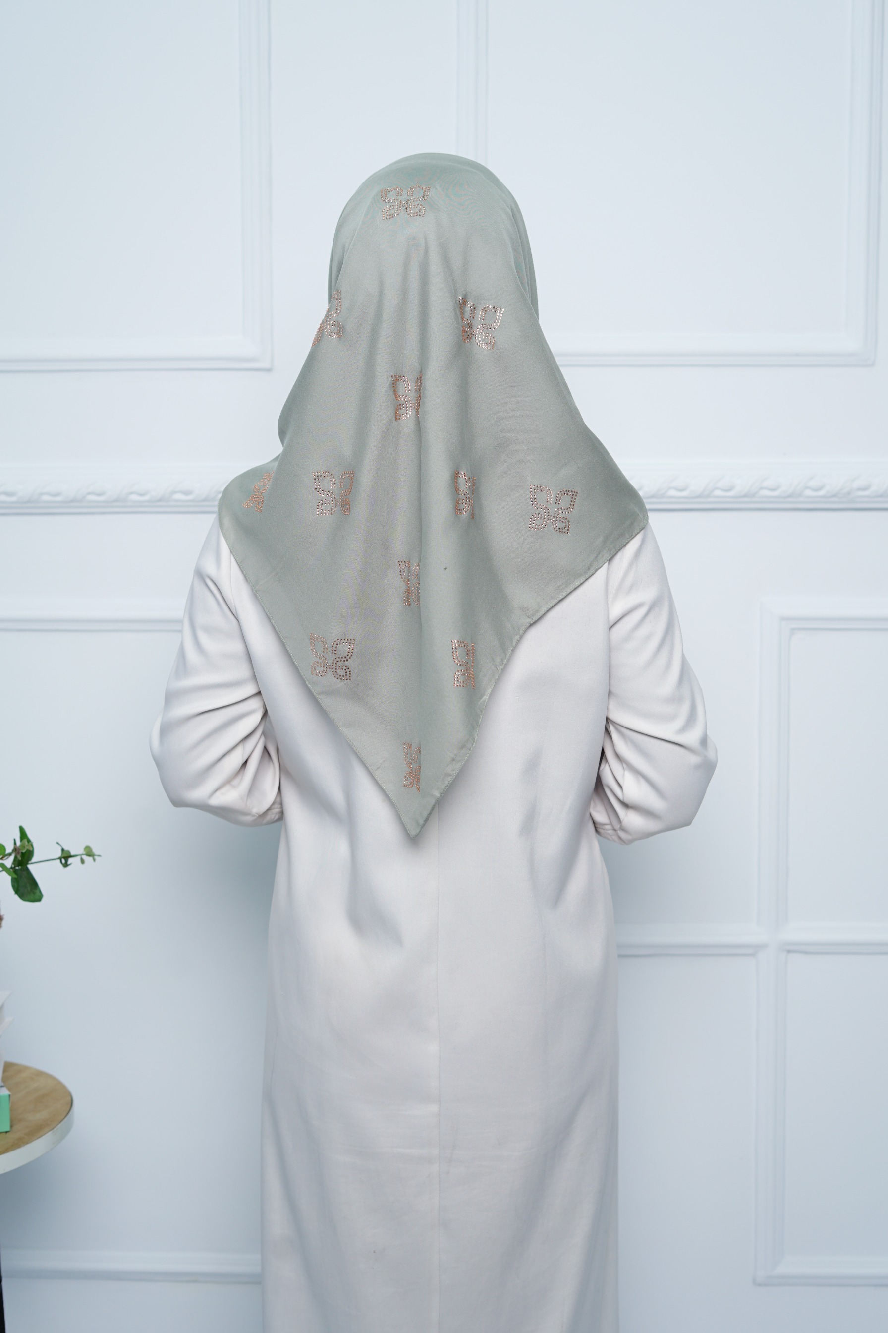 Hijab Square - Amorra Series 02 - Grey