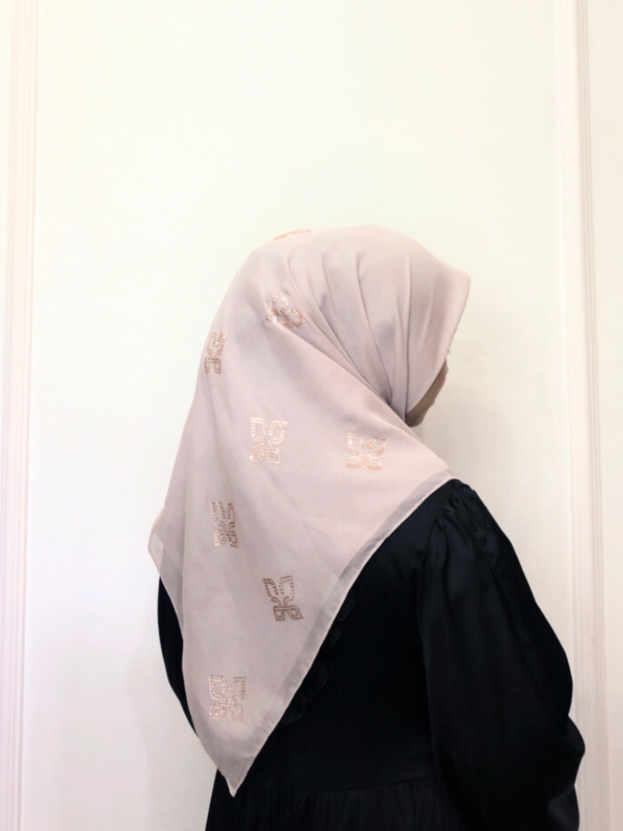 Hijab Square - Amorra Series 02 - Ivory