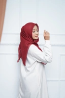 Hijab Square - Zaheera - Maroon