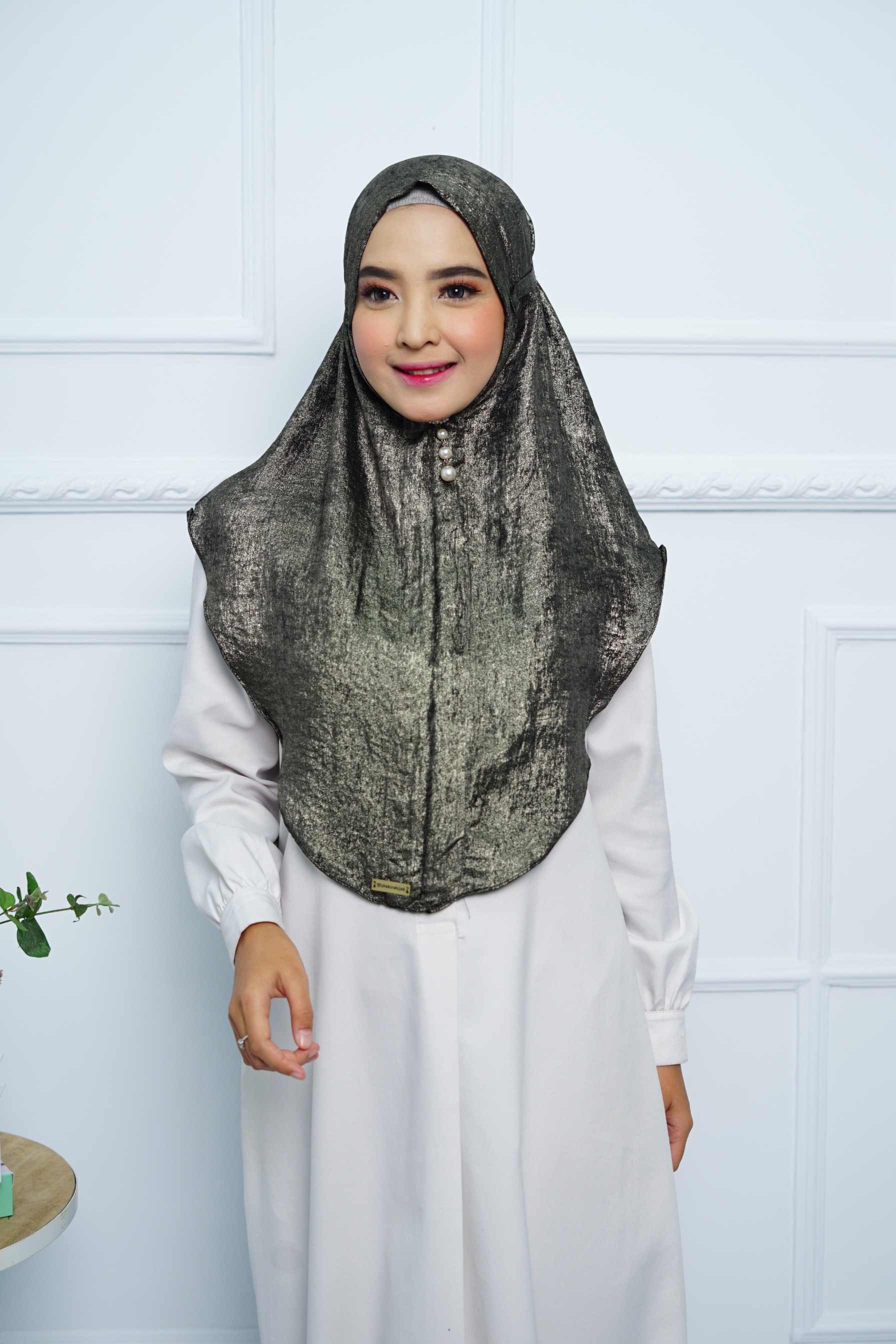 Jilbab - Bergo Shimmer Gliter - Black