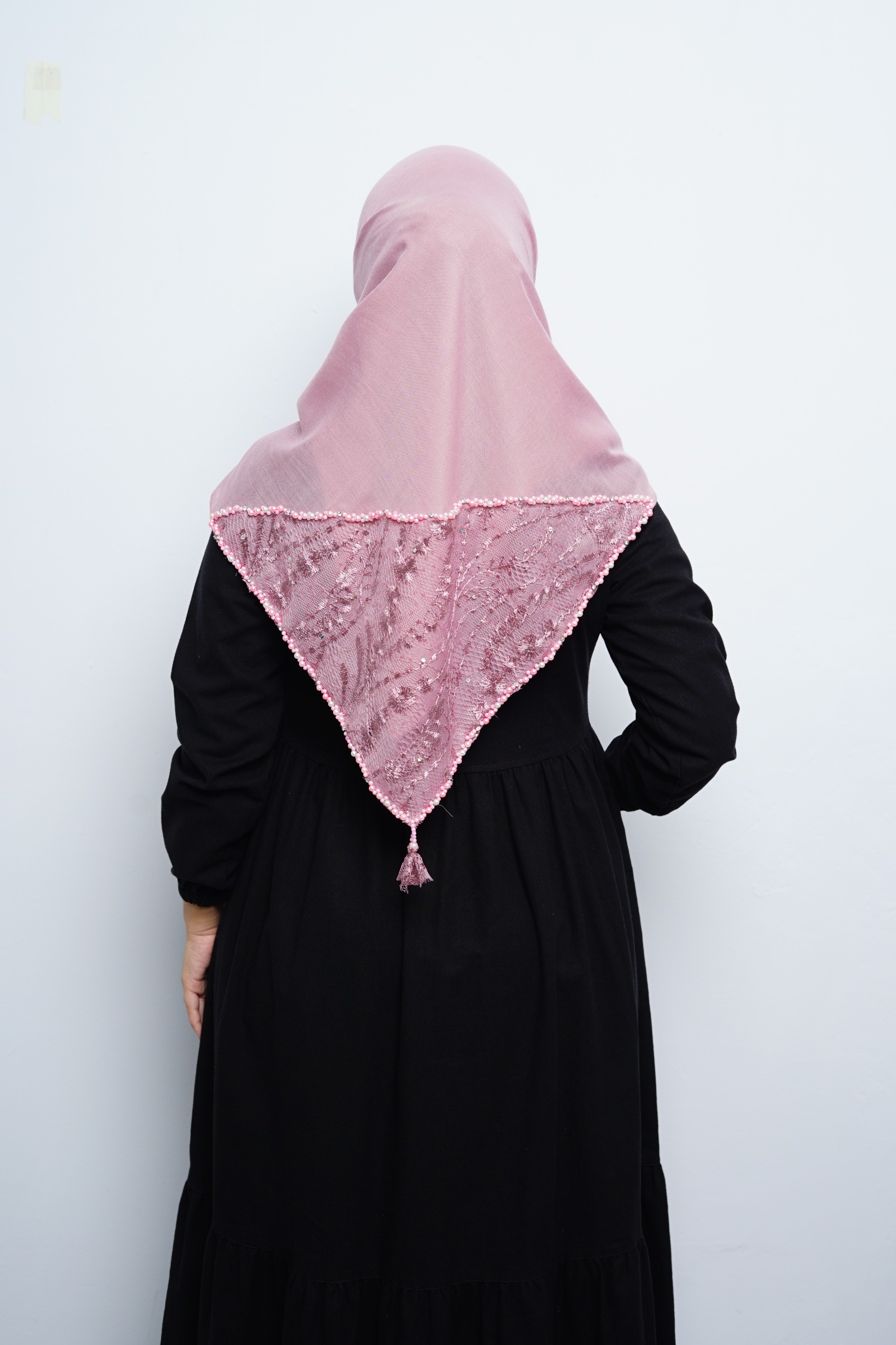 Hijab Square - Amecca Brokat - Peach Voal