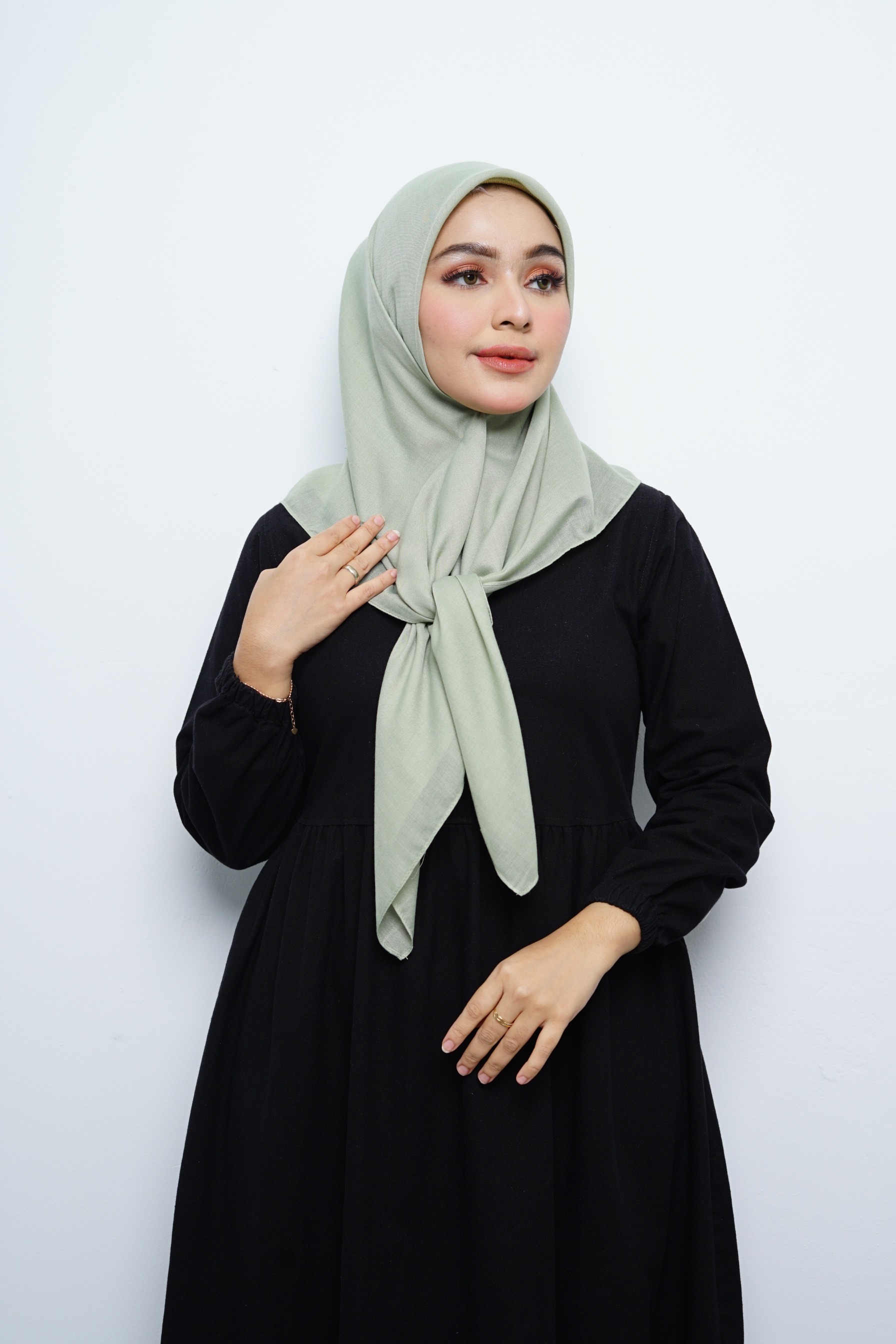 Hijab Square - Amecca Brokat - Sage Green Voal