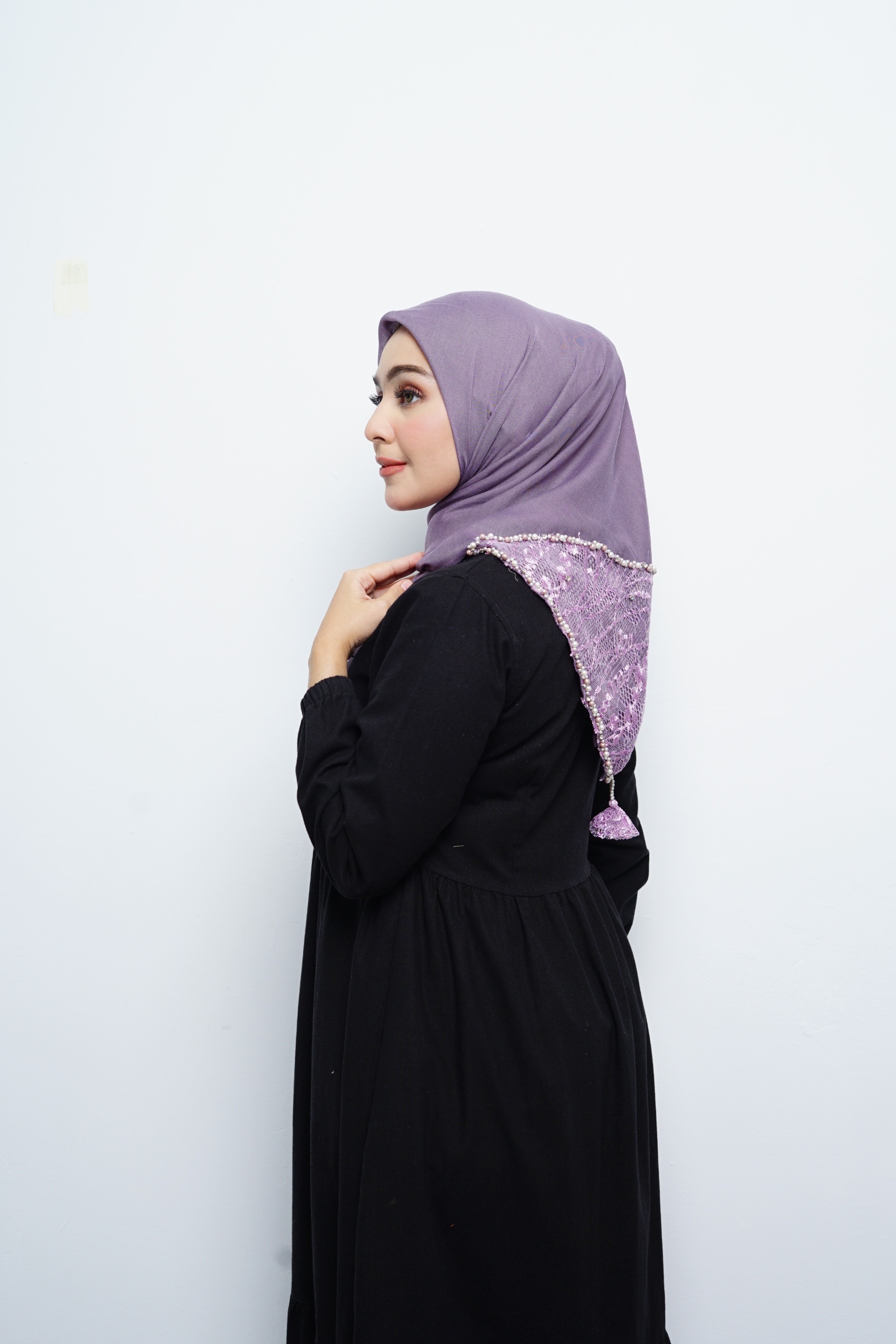 Hijab Square - Amecca Brokat - Taro Voal