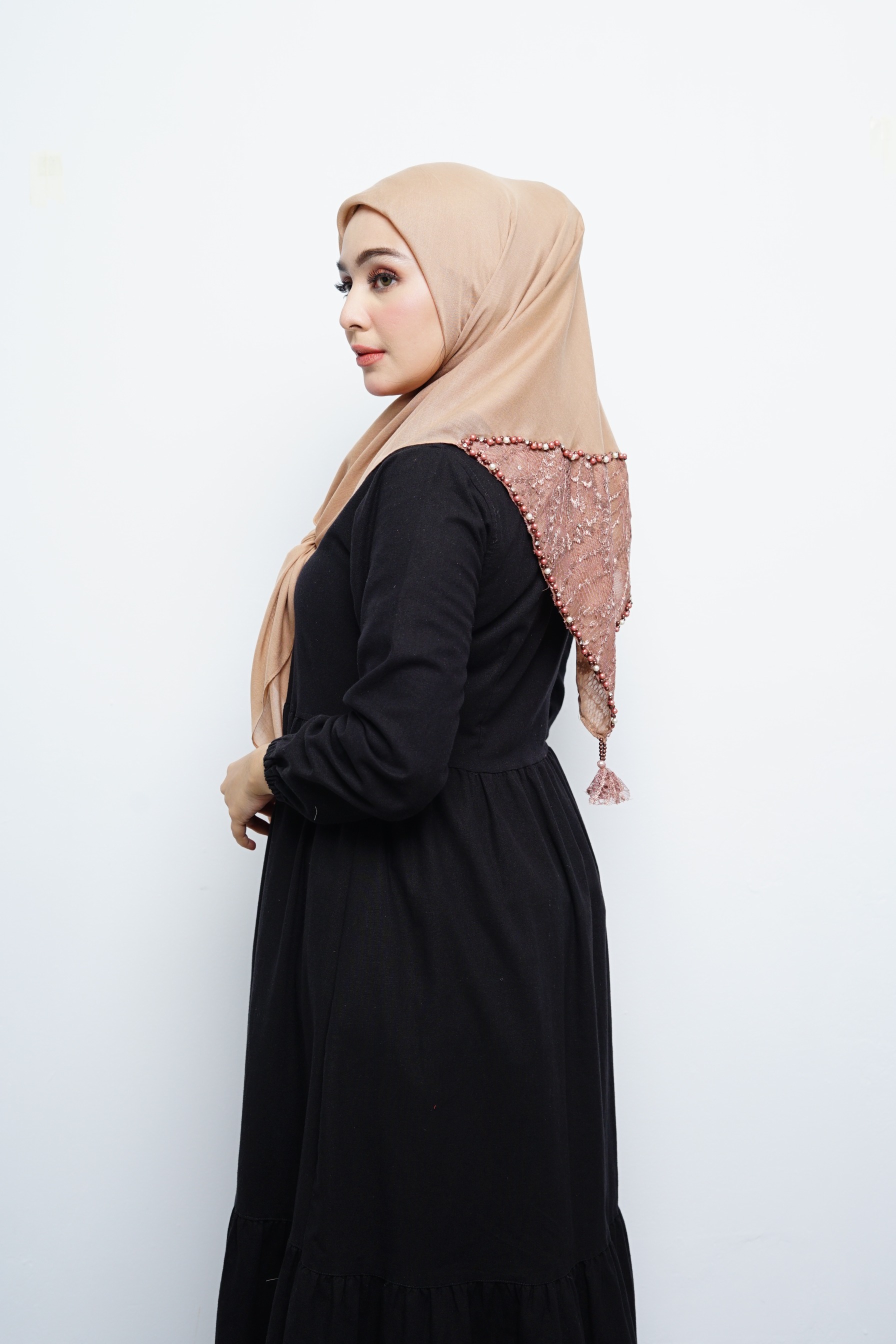 Hijab Square - Amecca Brokat - Cappucino Voal