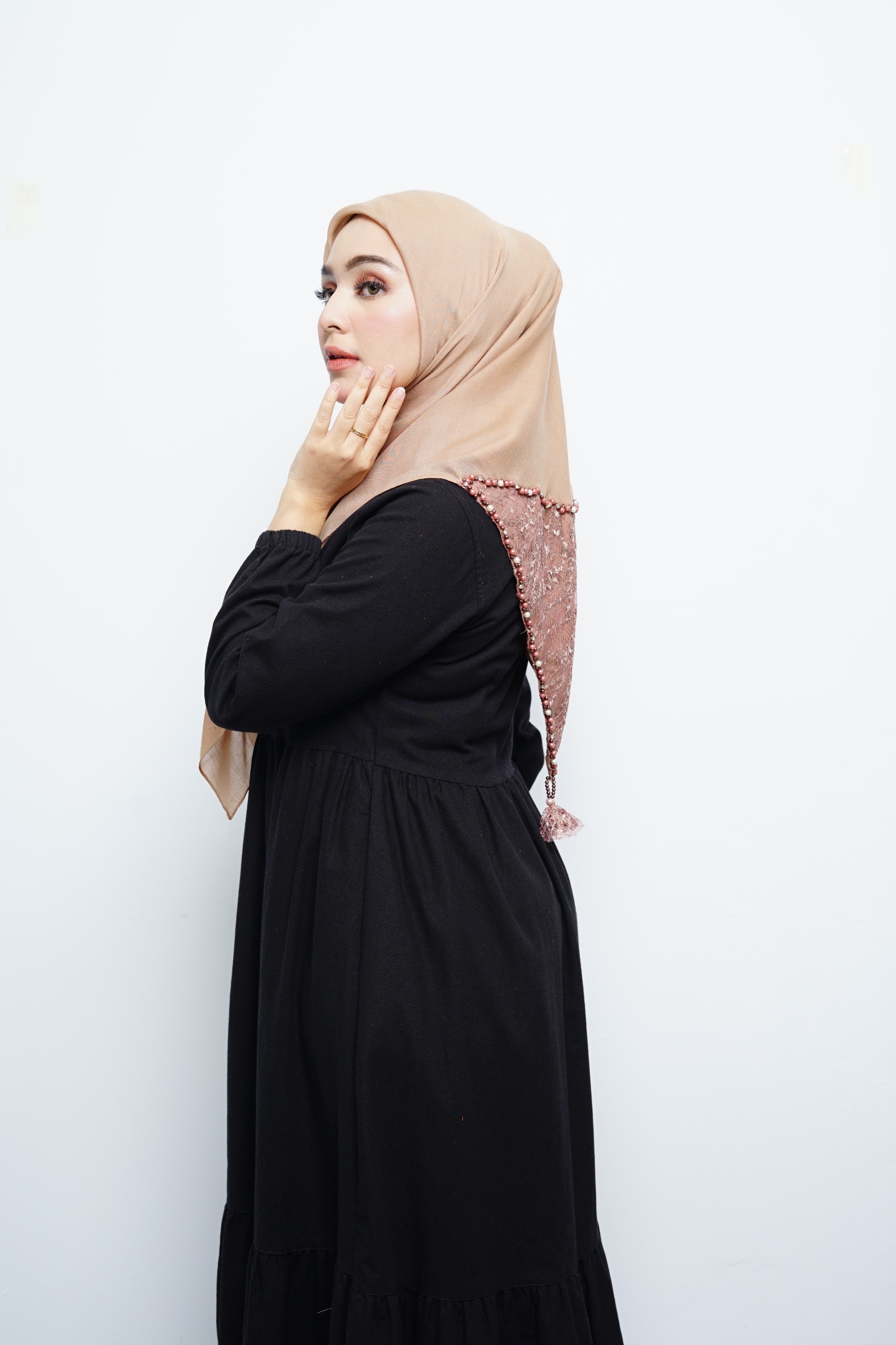 Hijab Square - Amecca Brokat - Cappucino Voal