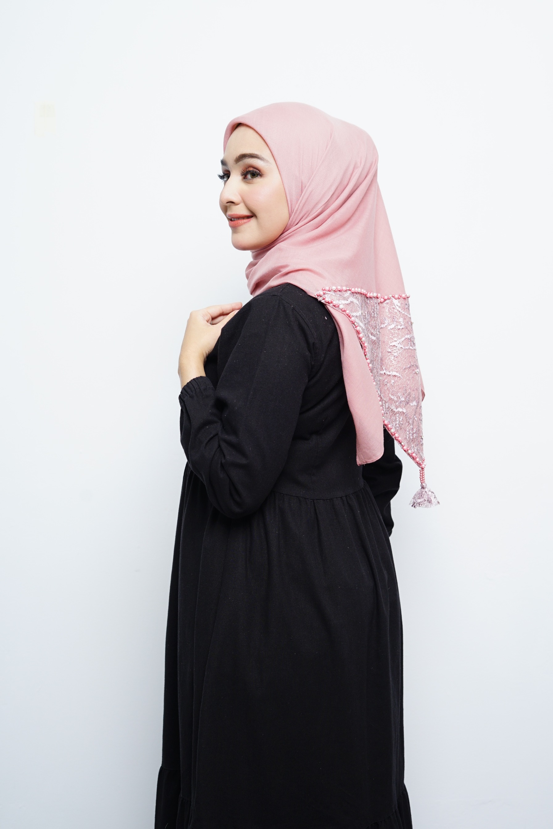 Hijab Square - Amecca Brokat - Dusty Pink Voal