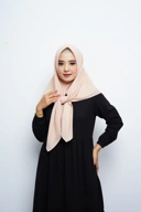 Hijab Square - Amecca Brokat - Cream Diamond