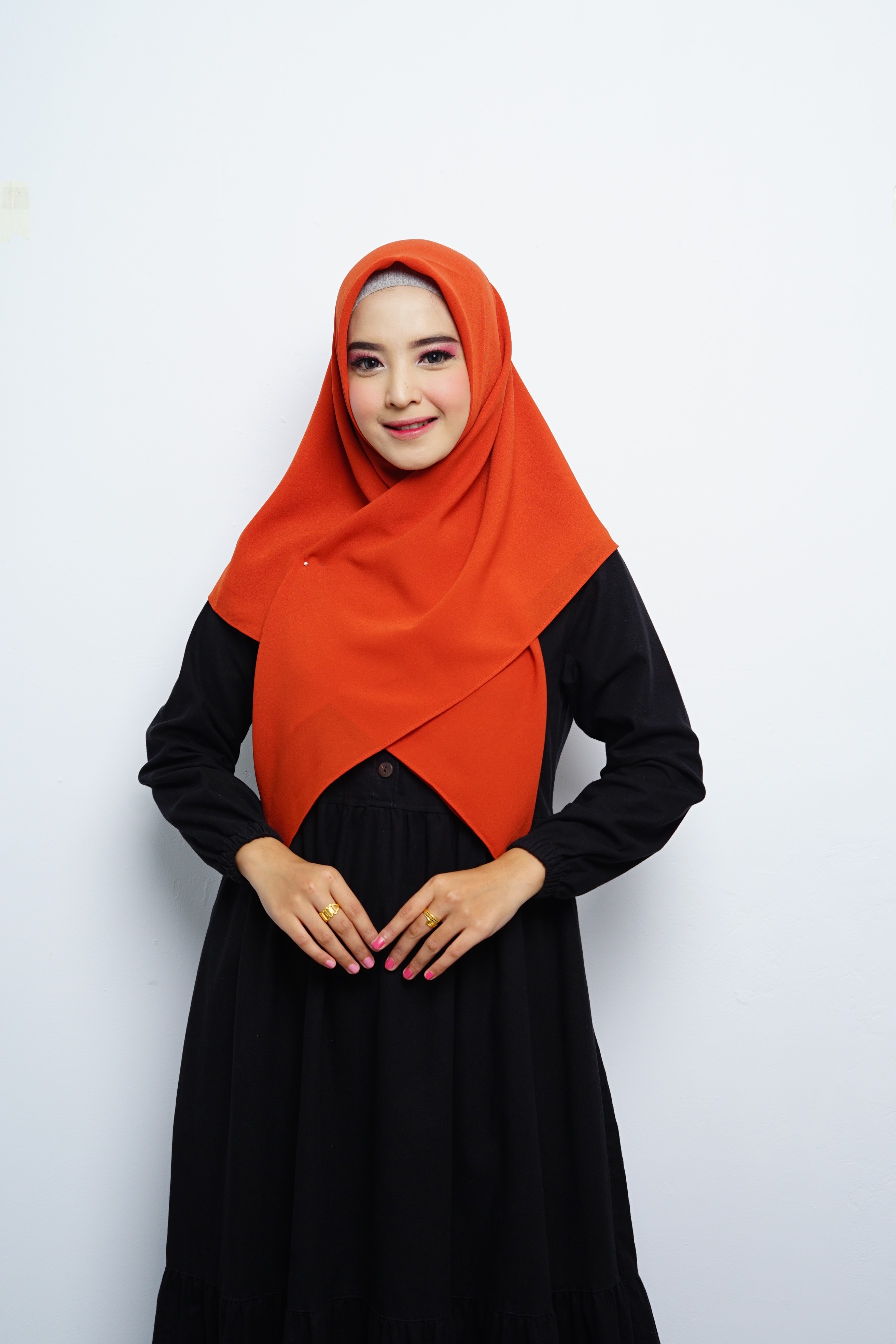 Hijab Square - Amecca Brokat - Merah Bata Diamond
