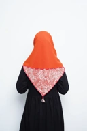 Hijab Square - Amecca Brokat - Merah Bata Diamond