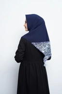 Hijab Square - Amecca Brokat - Navy Diamond