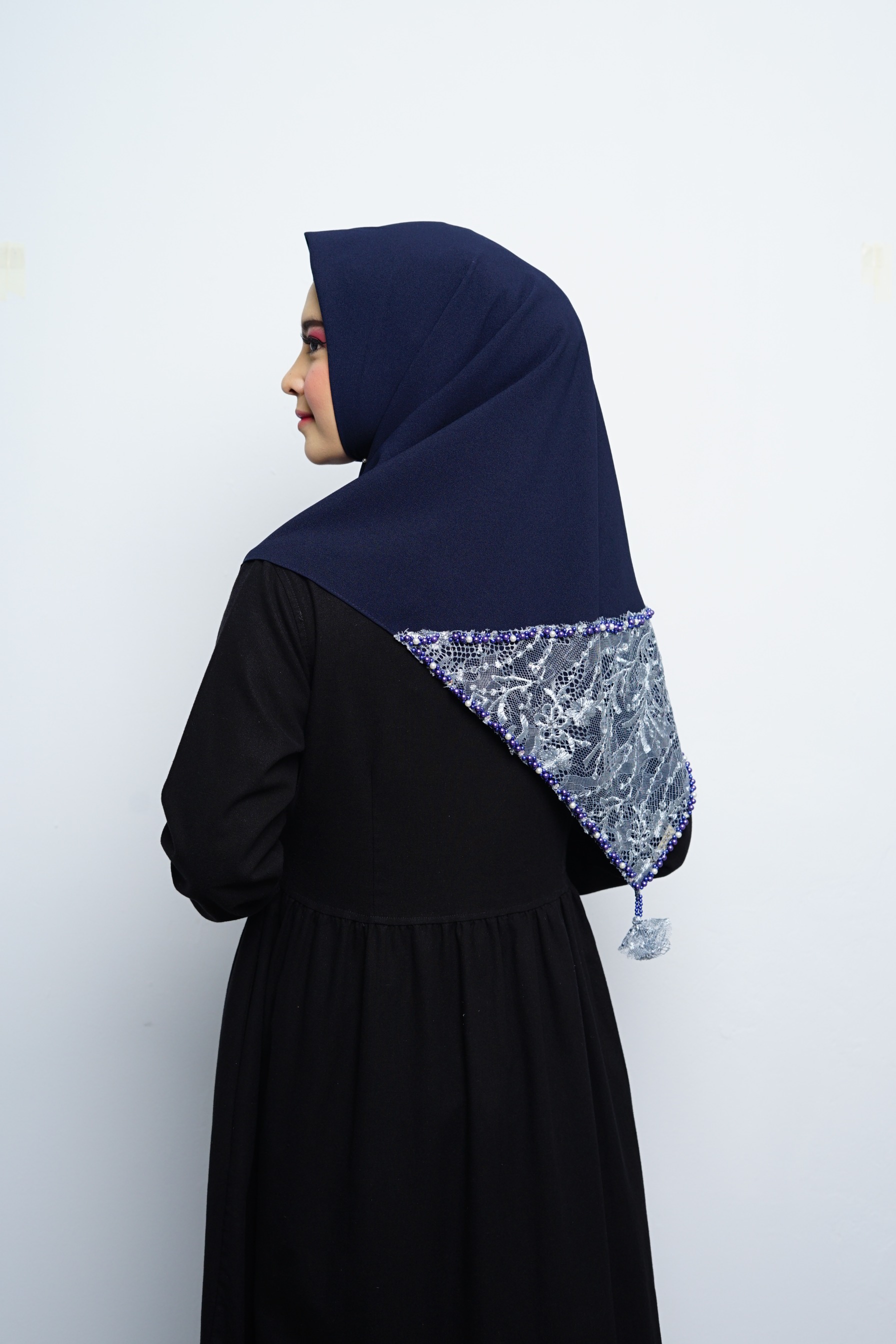 Hijab Square - Amecca Brokat - Navy Diamond