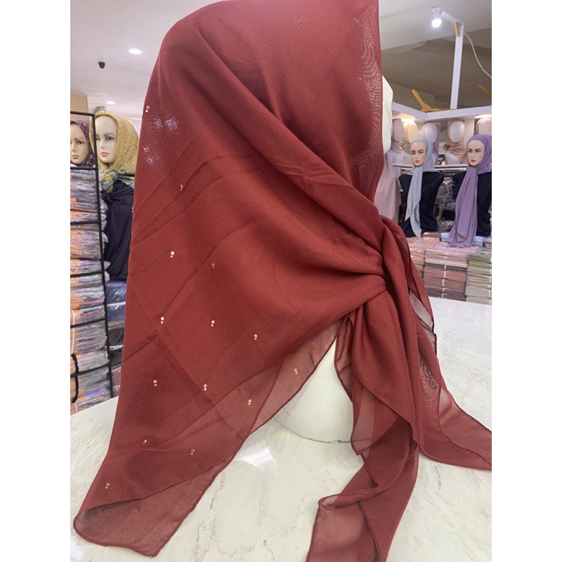 Shakira Hijab Segi Empat - Paris Viena Premium Swaroski - Square Muslim