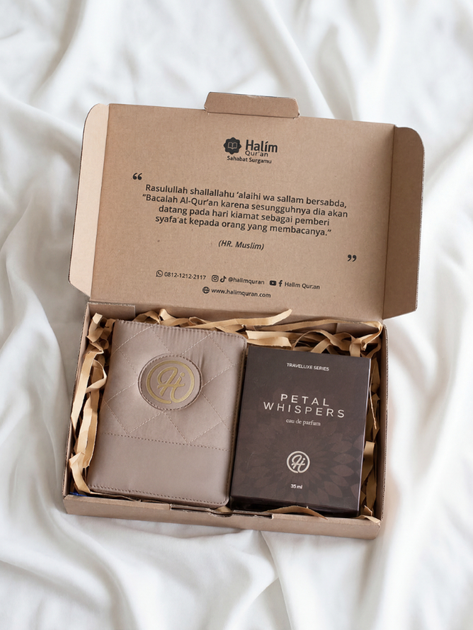 Hampers Hijacket x Halim – Mushaf & Perfume Gift Set