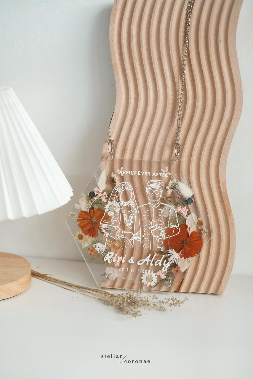 20cm Hexagon Pristine Hanging | Bingkai Tulisan/Foto Bunga Kering | Hadiah Custom Hiasan Dinding