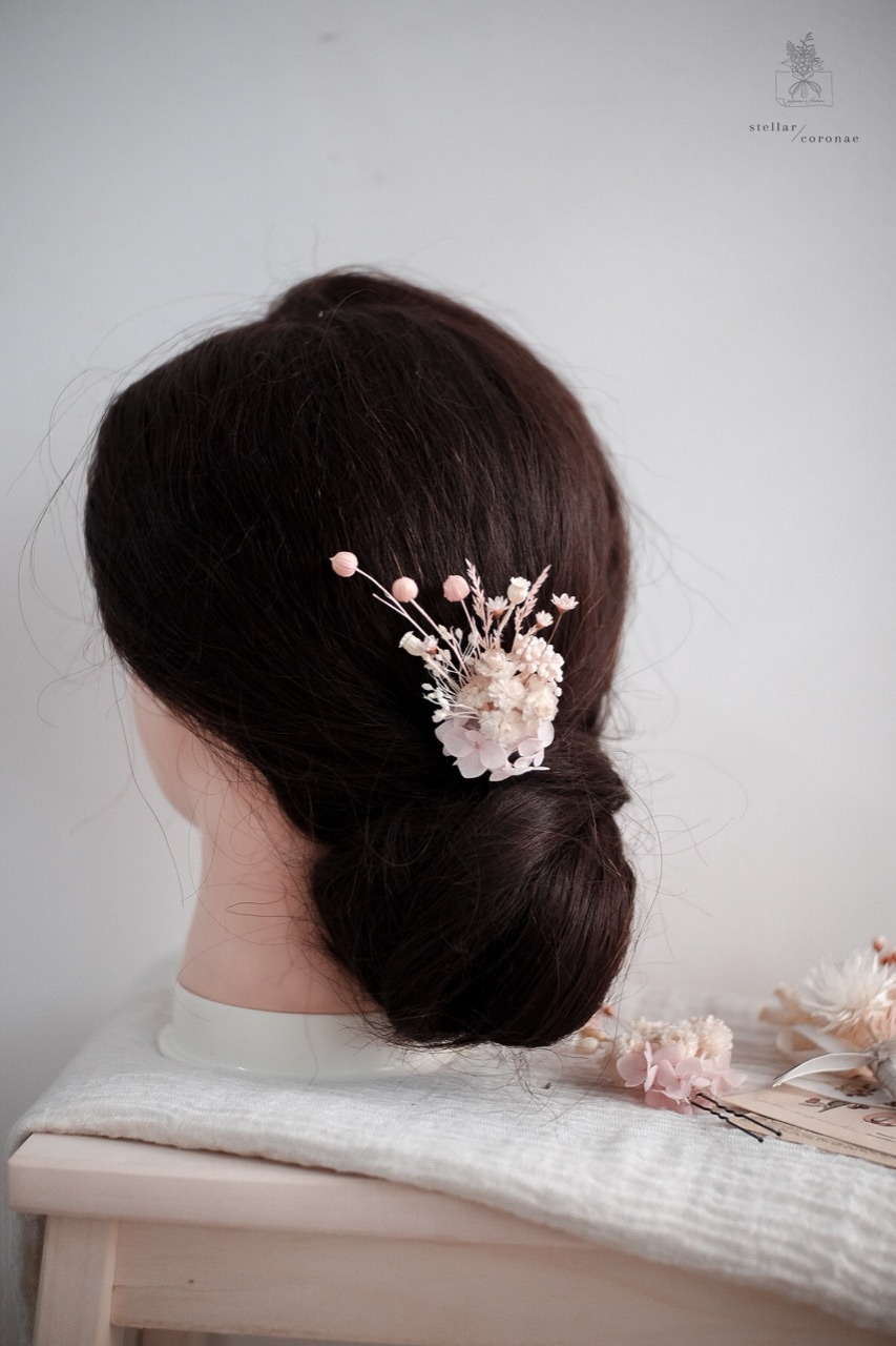 StellarCoronae - Hairpin (M)