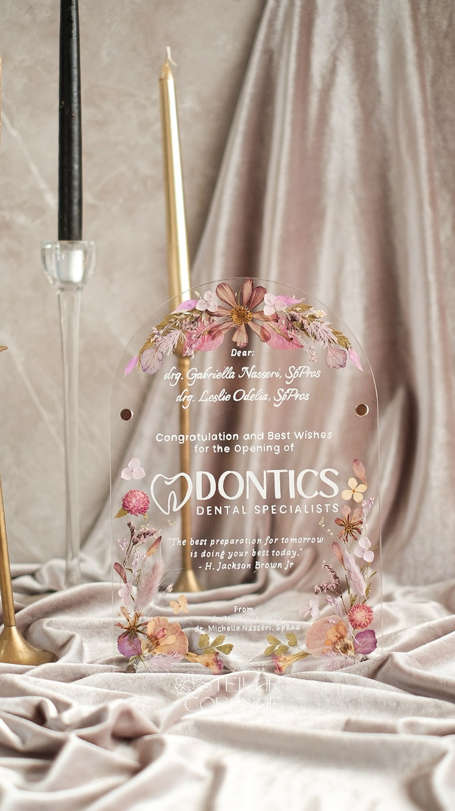 A4 Arch Pristine | Bingkai Tulisan/Foto Bunga Kering | Hadiah Custom Hiasan Meja
