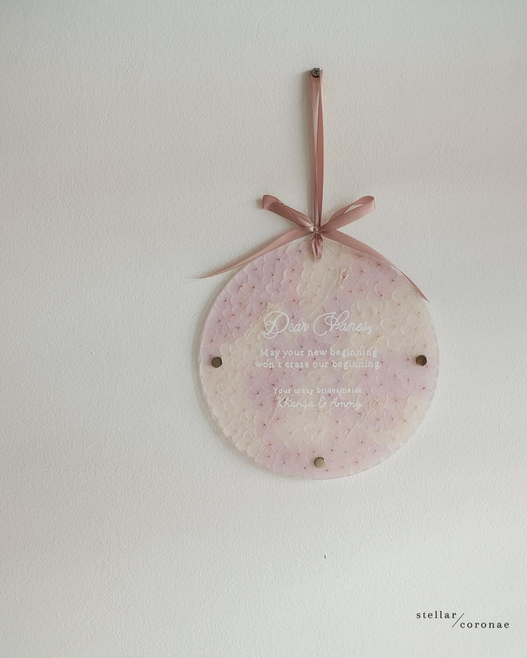 20cm Circle Pristine Hanging Preserved Hydrangea | Bingkai Tulisan/Foto Bunga Kering | Hadiah Custom Hiasan Dinding