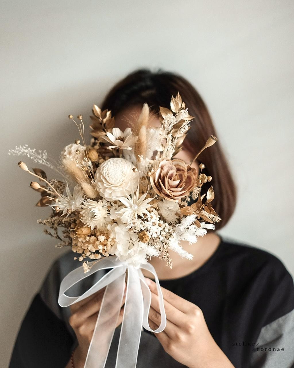 StellarCoronae - Small Hand Bouquet
