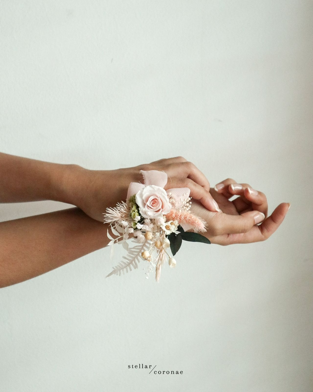 StellarCoronae - Boutonniere Groom