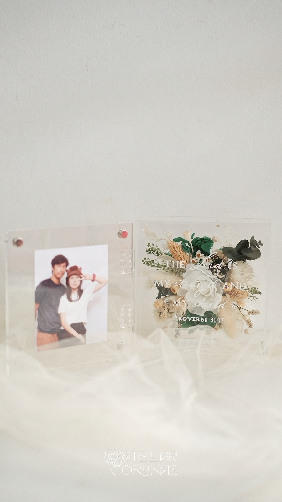 StellarCoronae - Flower Book | Bingkai Foto | Hiasan Meja | Kado | Hadiah | Kado Valentine