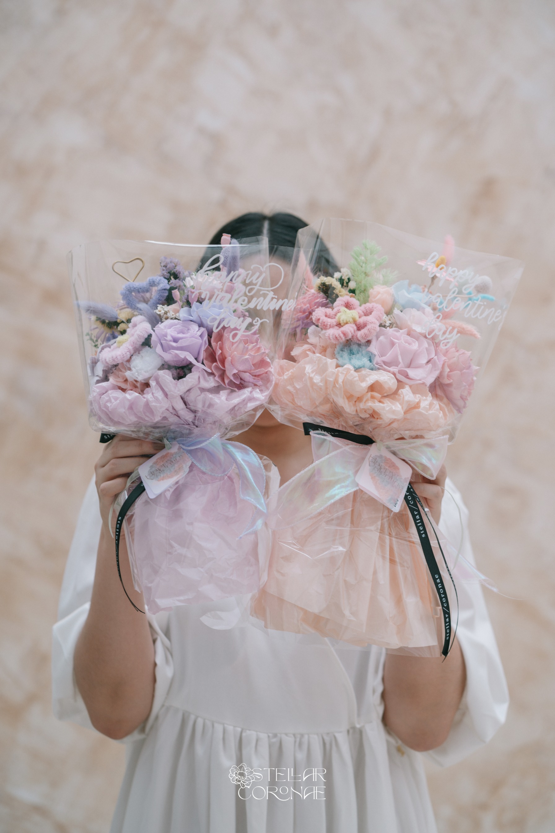 StellarCoronae - Medium Bouquet with Pipe Cleaner Flower