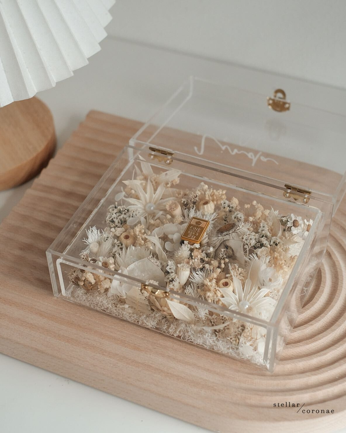 StellarCoronae - Regular Mahr Box Small Landscape