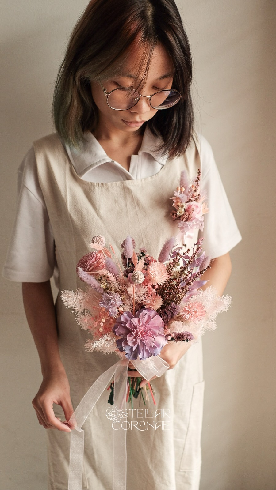 StellarCoronae - Small Hand Bouquet