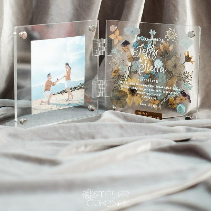 StellarCoronae - Pristine Book Regular 15x15cm | Book Frame | Frame Foto | Hadiah | Kado | Kado Hari Ibu | Mother's Day Gift