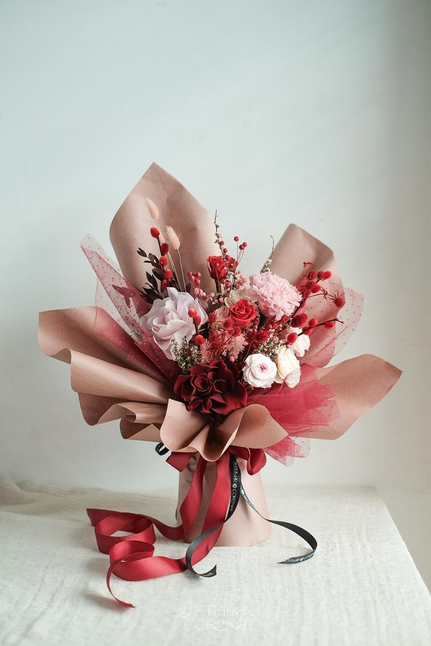 StellarCoronae - Large Bouquet with Wrap