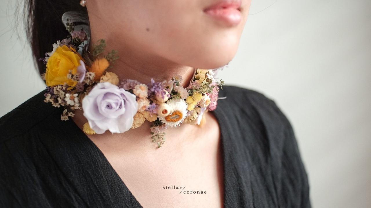 StellarCoronae - Flower Choker