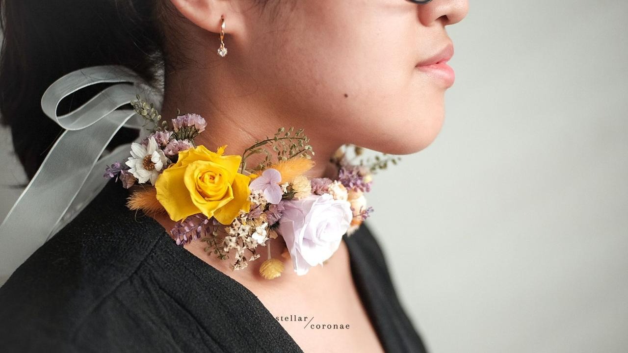 StellarCoronae - Flower Choker