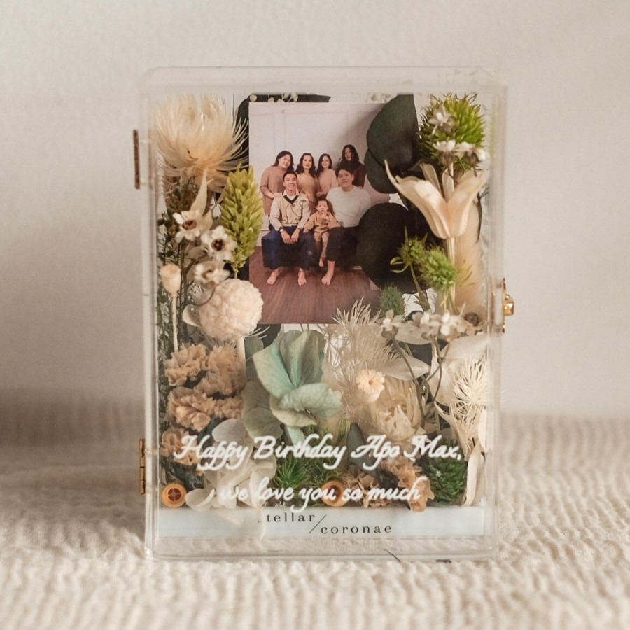 StellarCoronae - Small Flower Photo Box | Frame Foto | Bunga Kering | Bunga Asli | Kado Hari Ibu | Mother's Day Gift | H