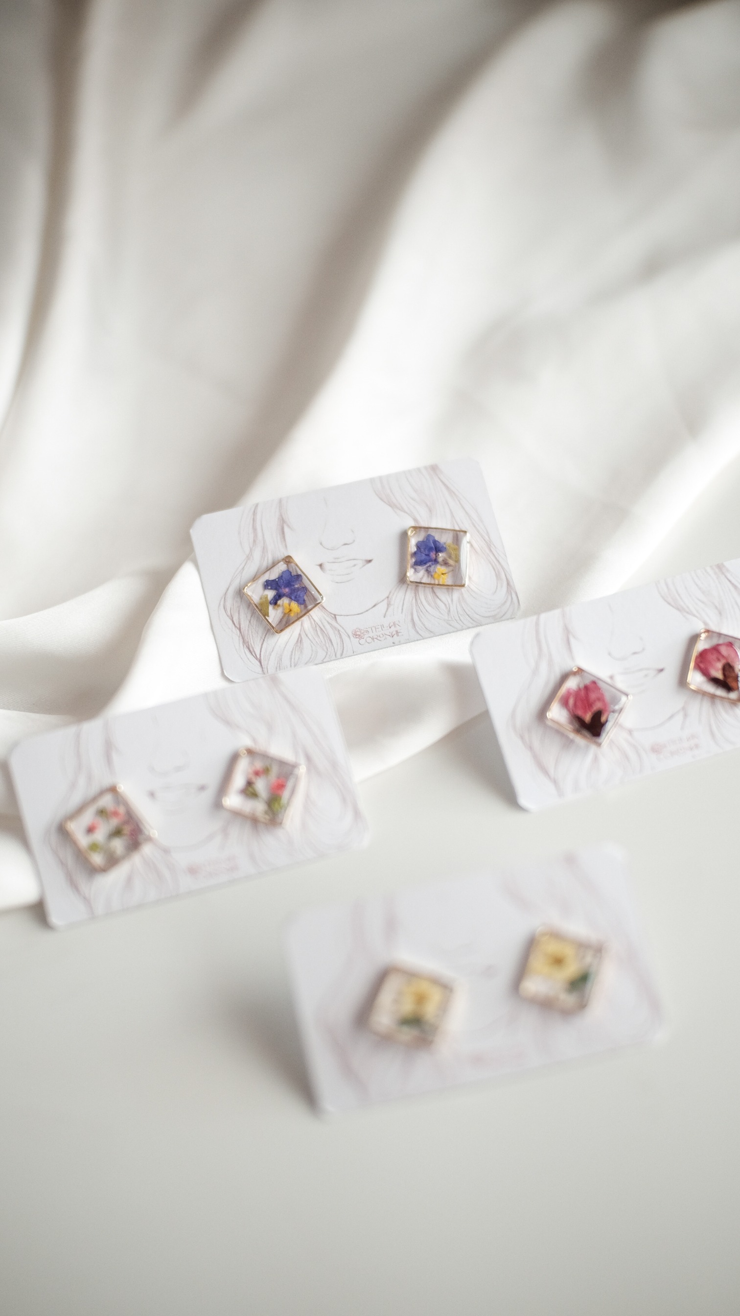 StellarCoronae - Ring Square Studs