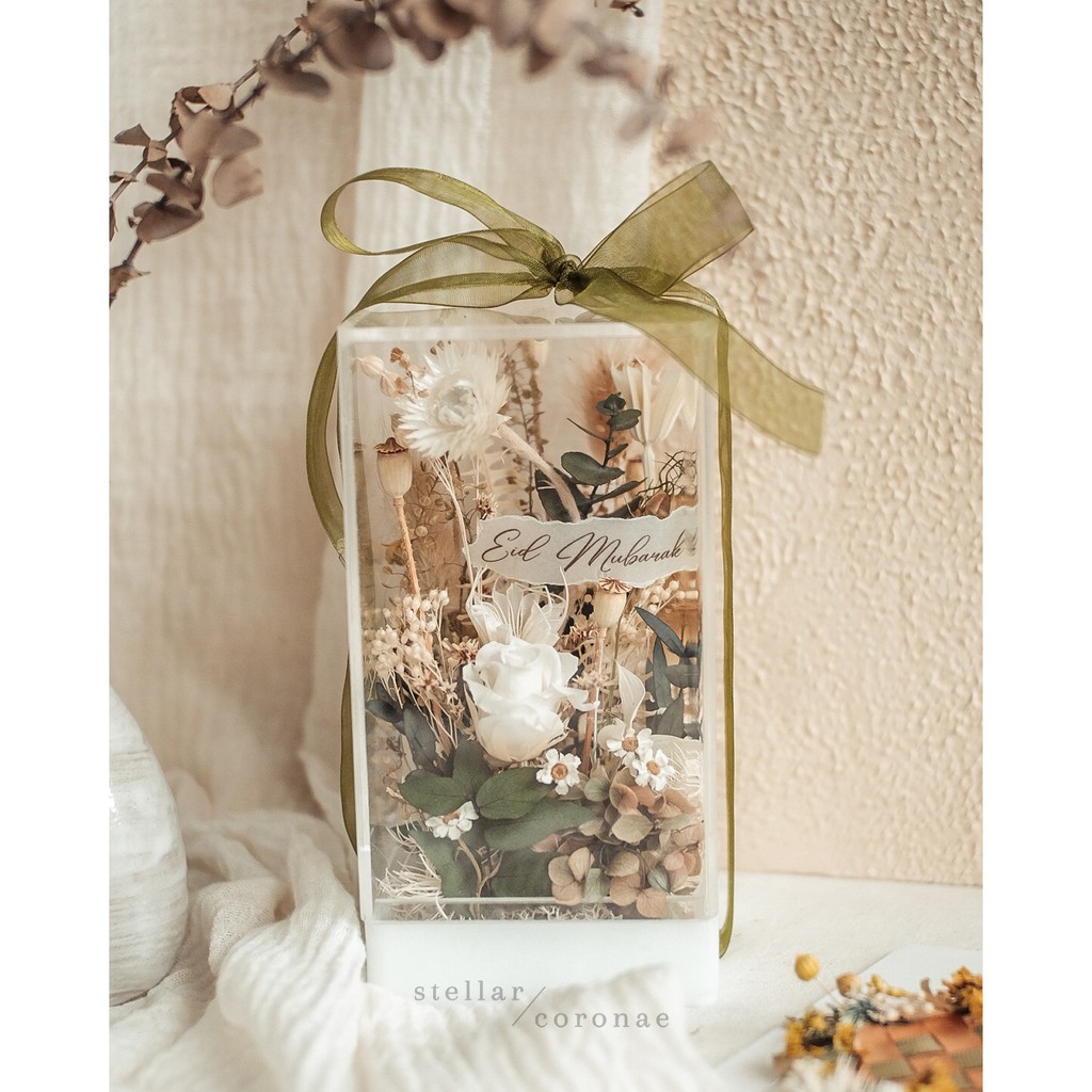 StellarCoronae - Flower Block Seri Putih | Bunga Kering | Hiasan Bunga | Hadiah | Kado| Kado Hari Ibu | Mother's Day Gif