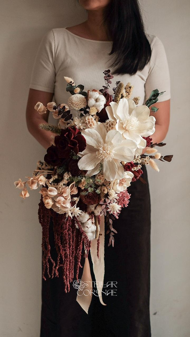 StellarCoronae - Large Hand Bouquet