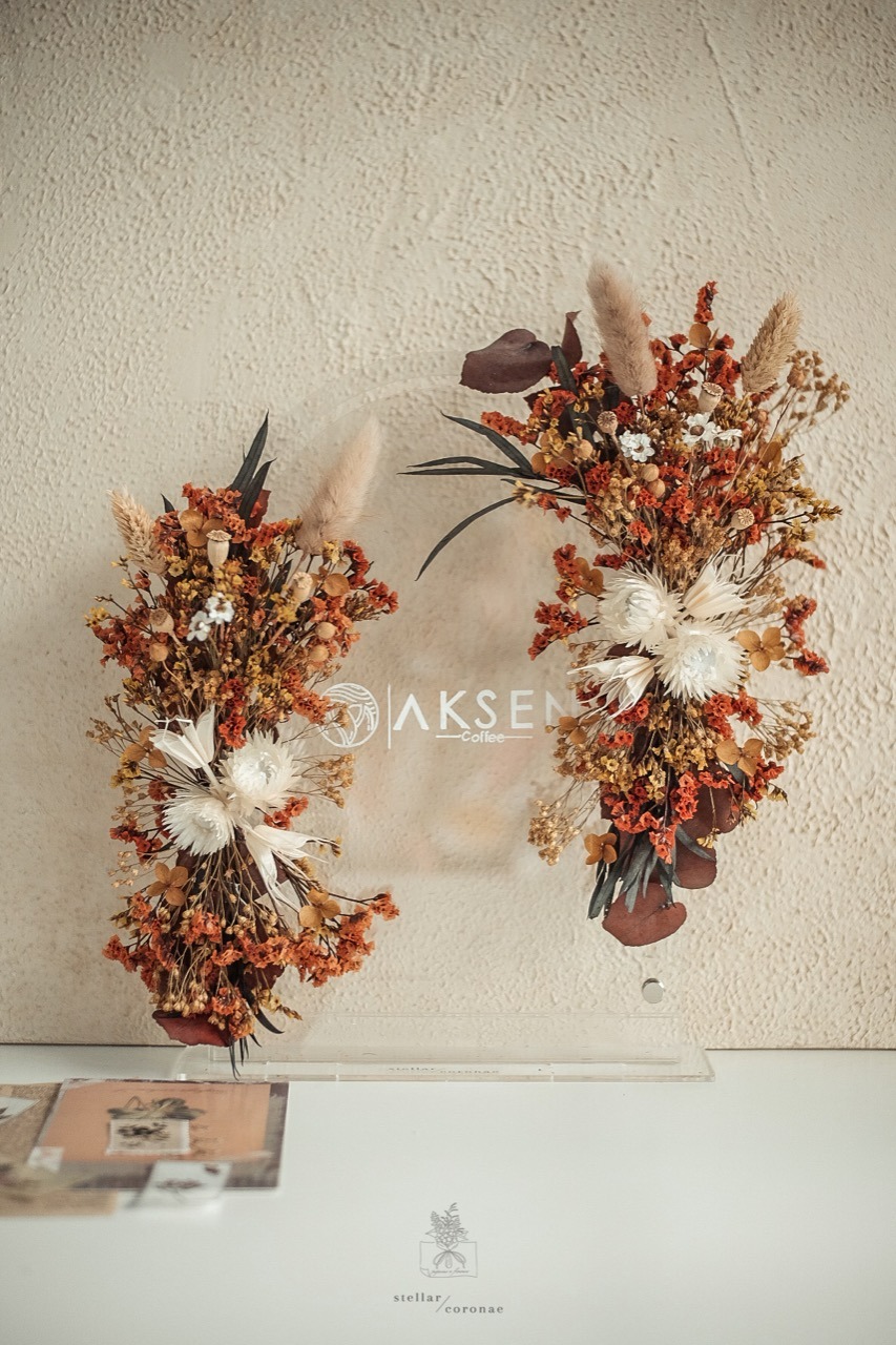 A4 Flower Arch | Bingkai Tulisan/Foto Hydrangea Press | Hadiah Custom Hiasan Meja